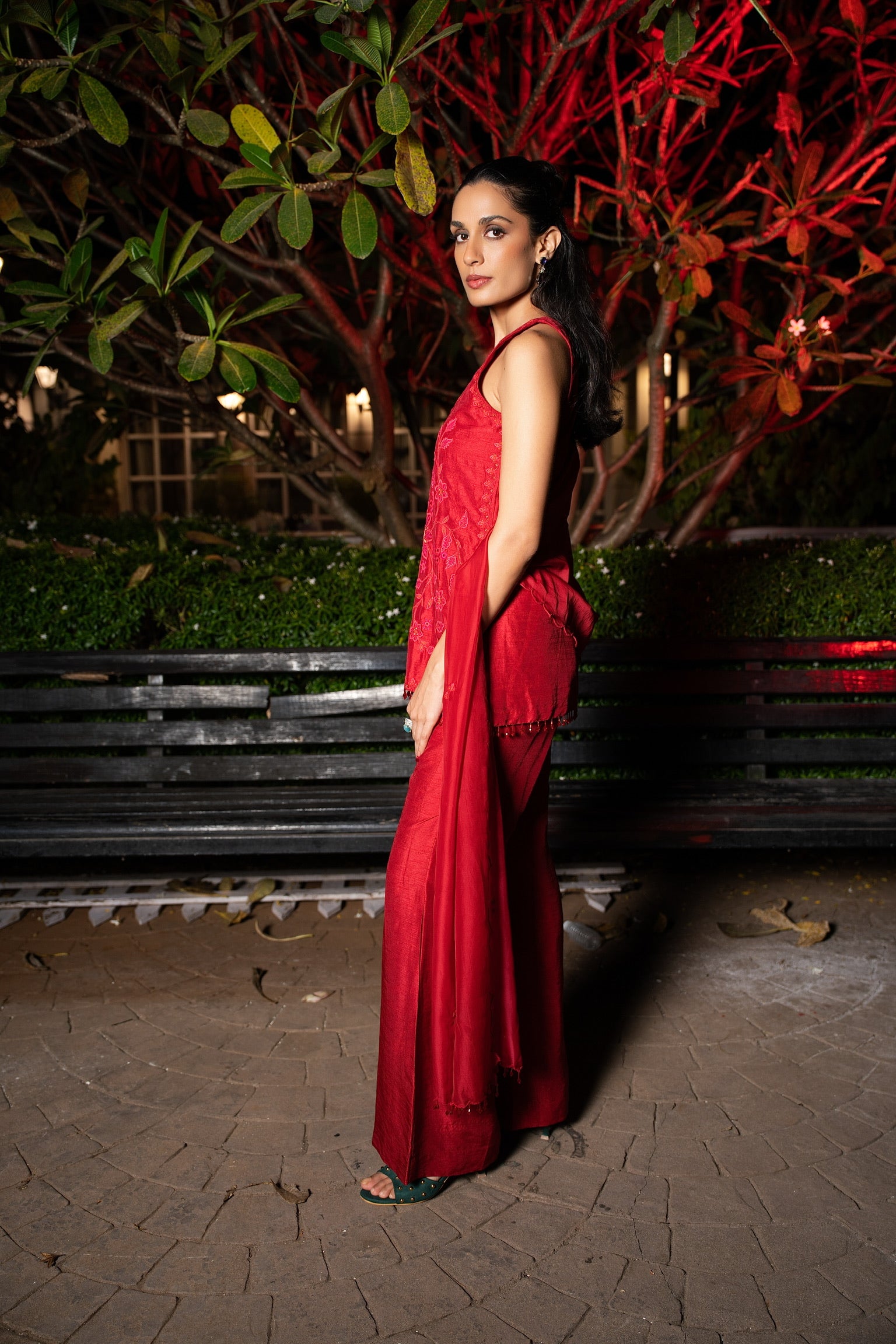 Scarlet Red sleeveless short kurta set