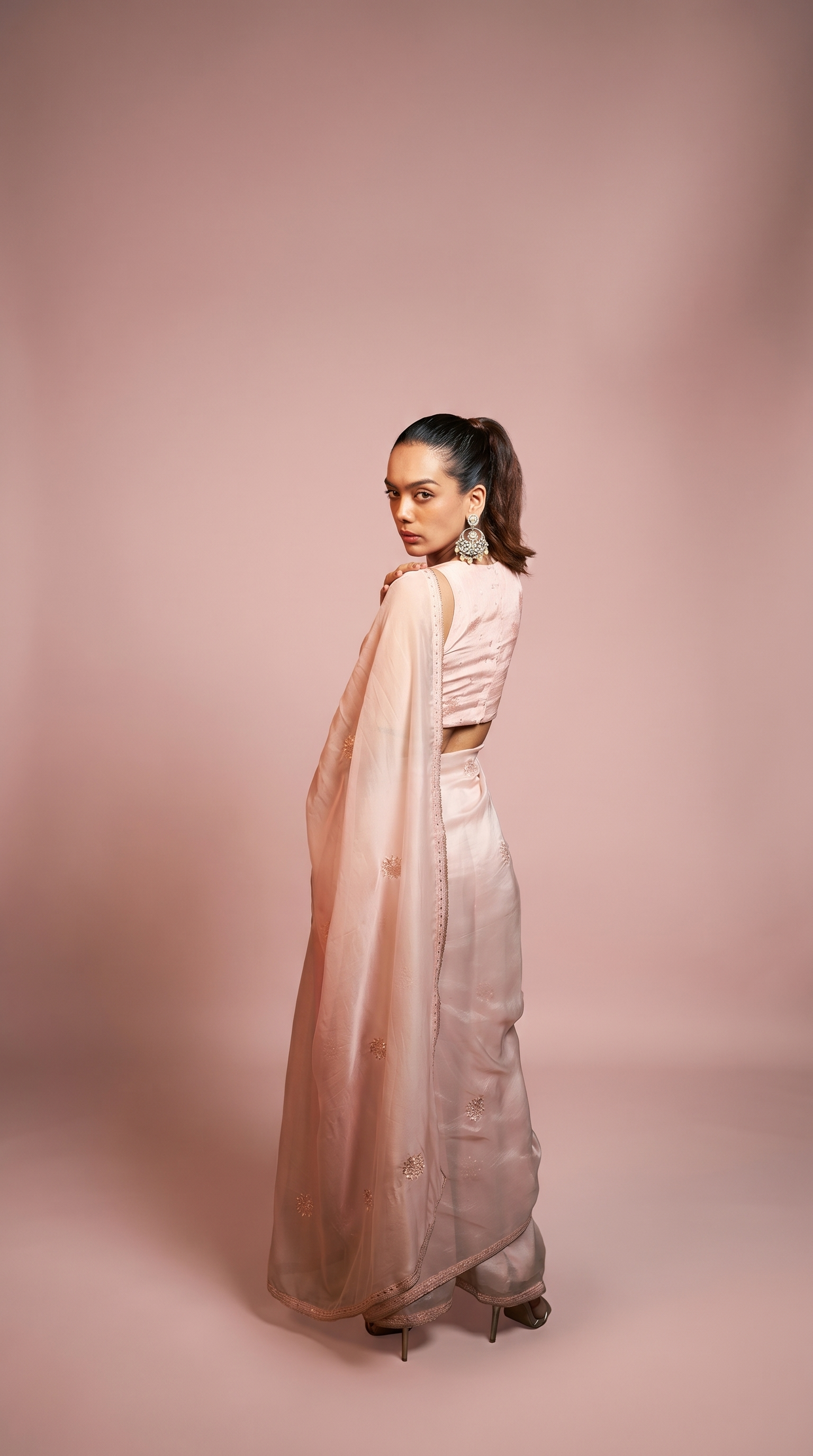 Dustpink embriodered organza sari set