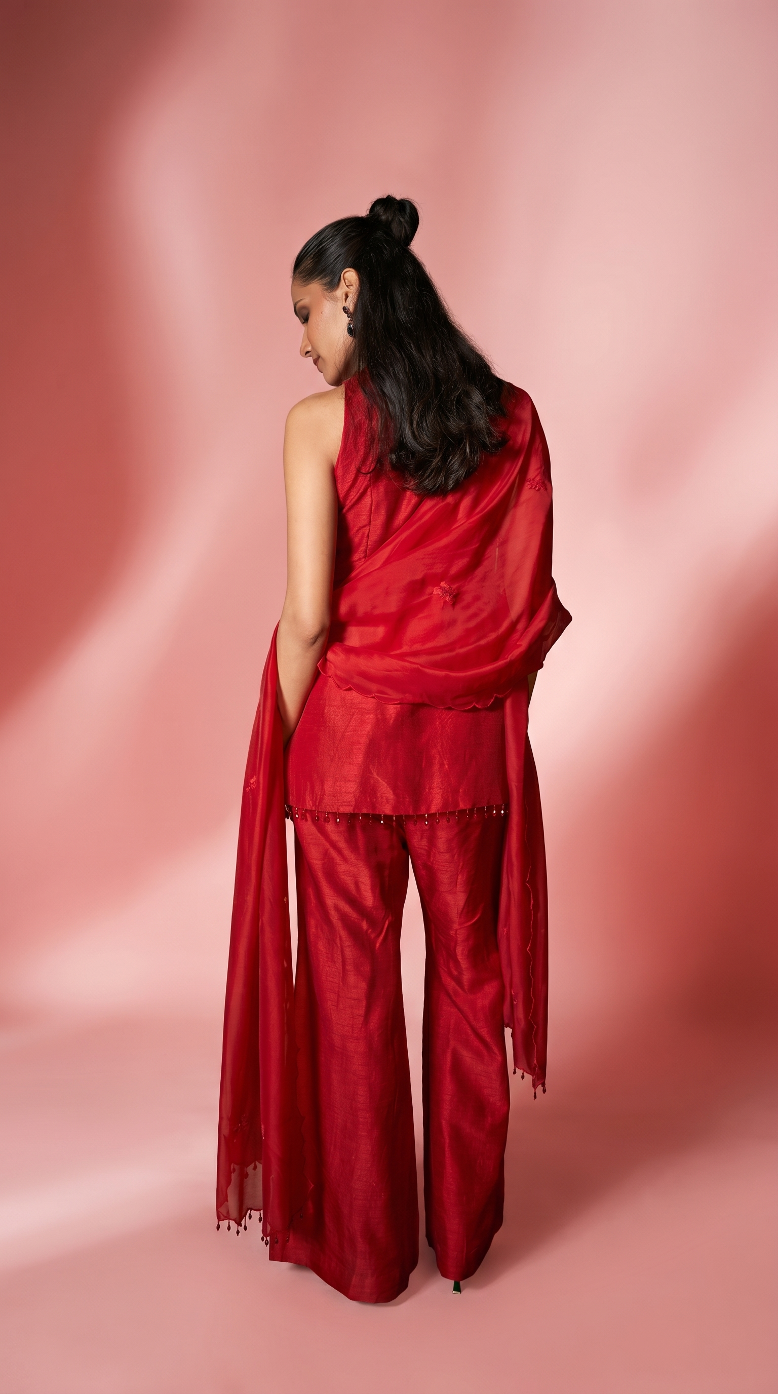 Scarlet Red sleeveless short kurta set