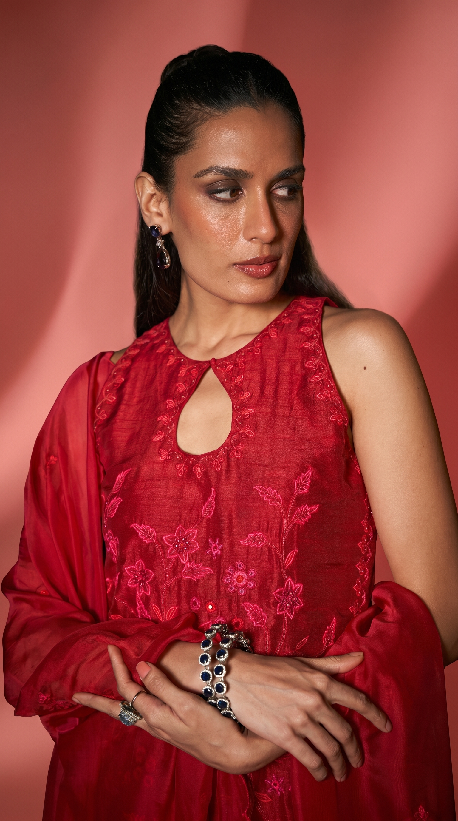 Scarlet Red sleeveless short kurta set